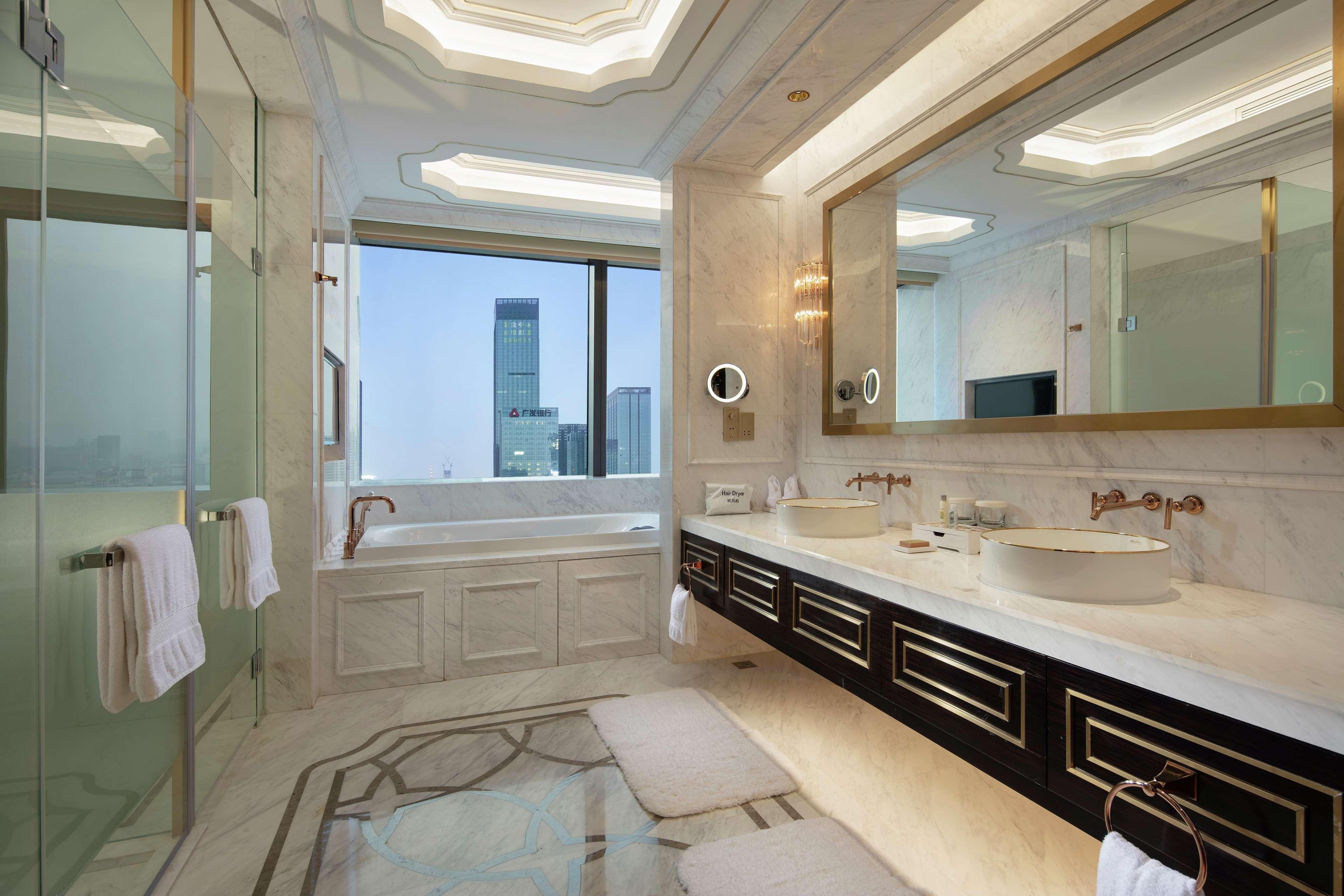 Hotel Hilton Shenyang Esterno foto