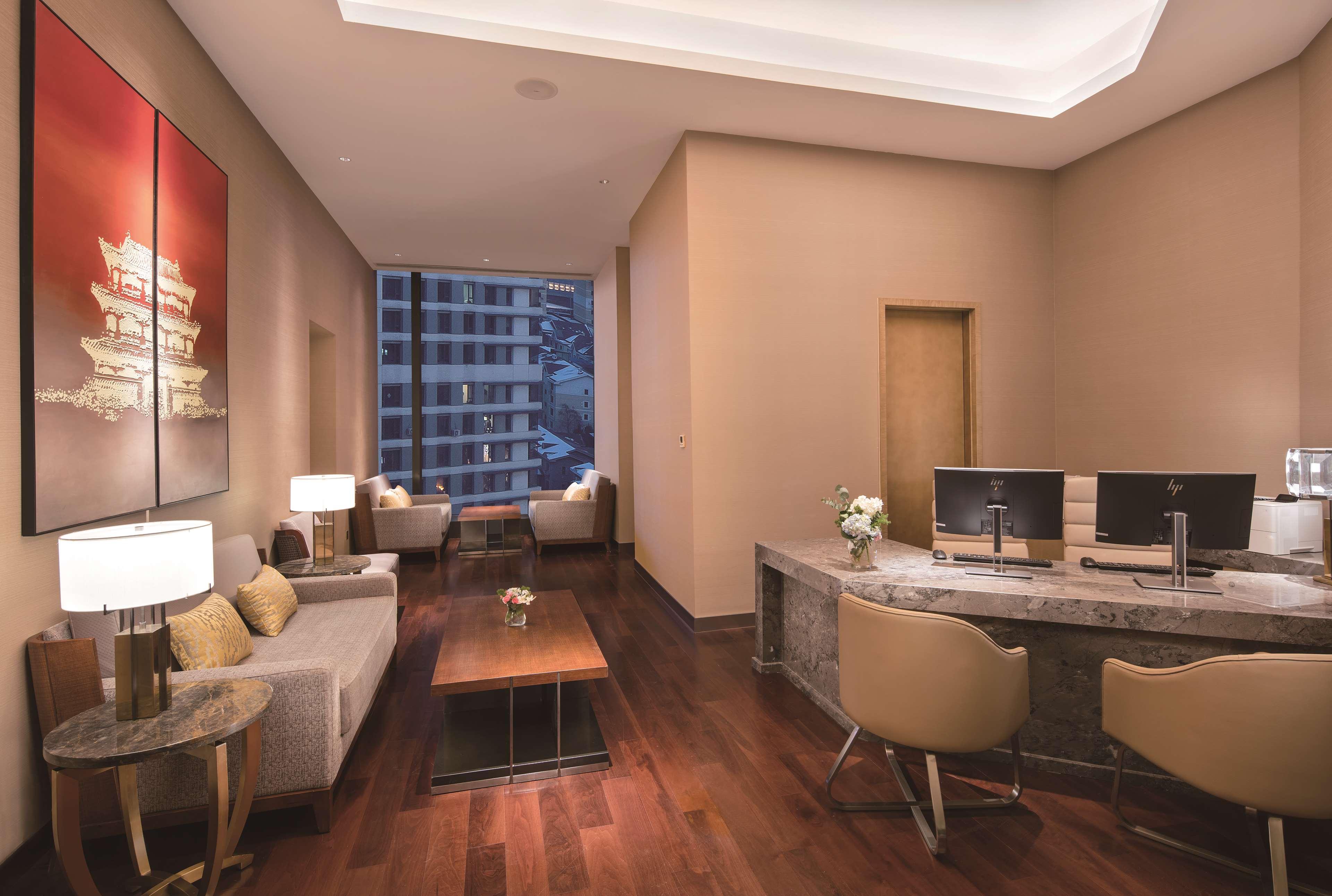 Hotel Hilton Shenyang Esterno foto