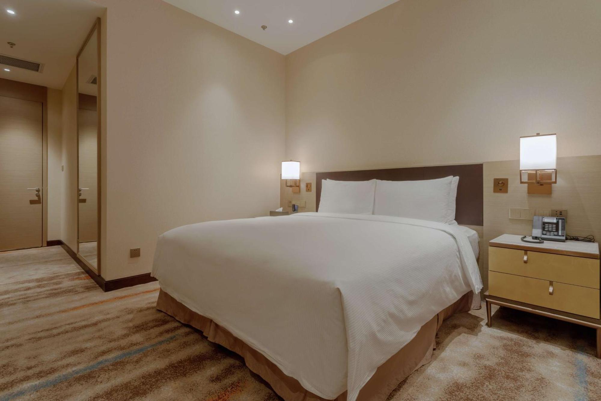 Hotel Hilton Shenyang Esterno foto